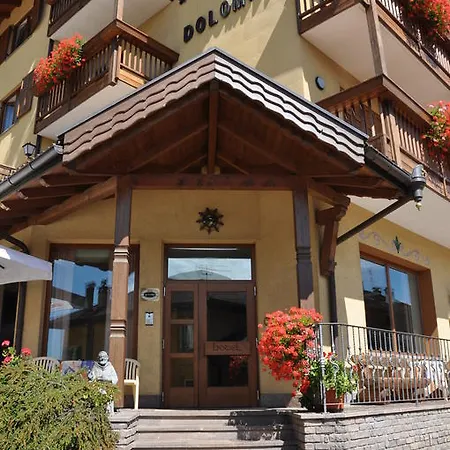 Dolomiti מלון 3*